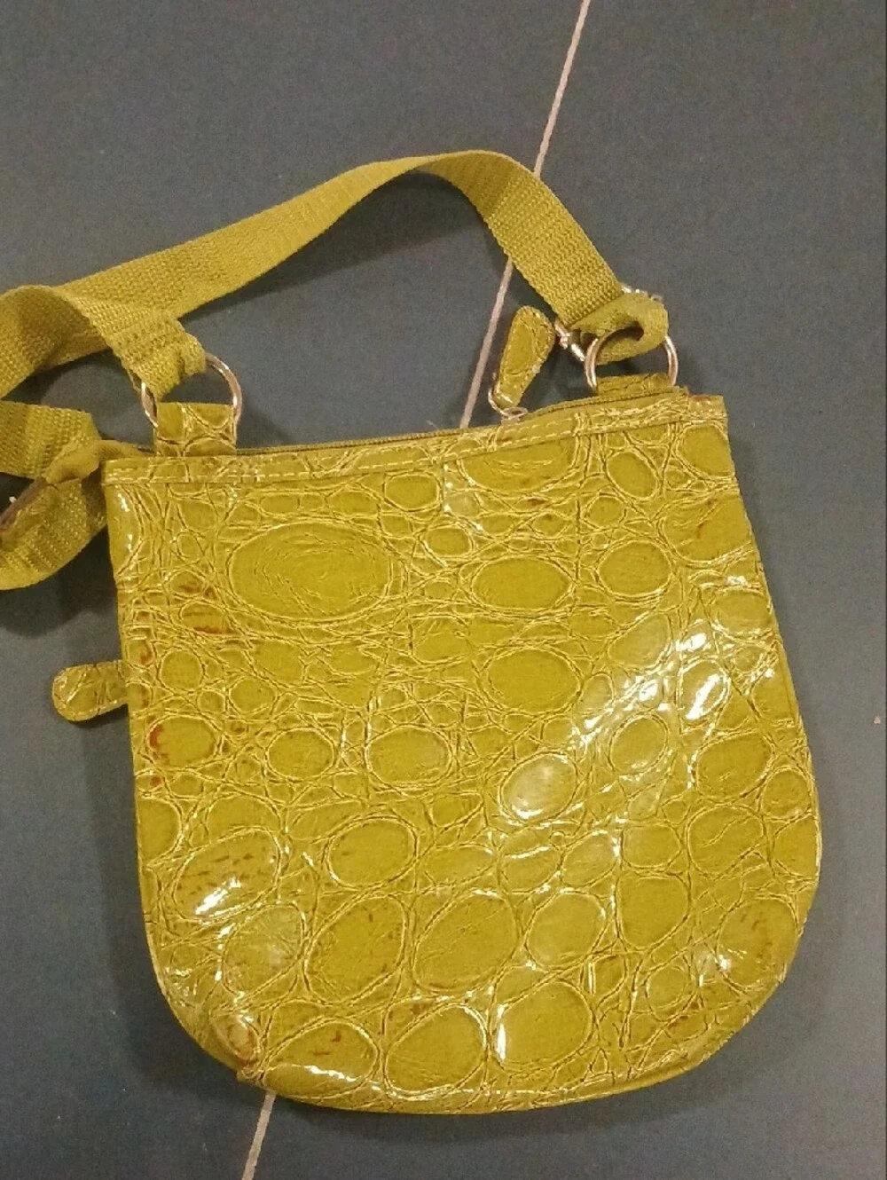 XOXO Olive Croc-Embossed Crossbody Bag
